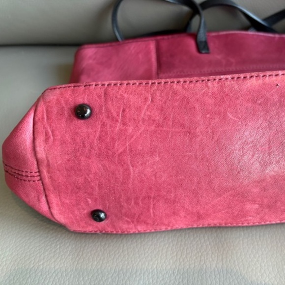 L.A.M.B. by Gwen Stefani real leather large shoulder tote bag raspberry red - Picture 8 of 16